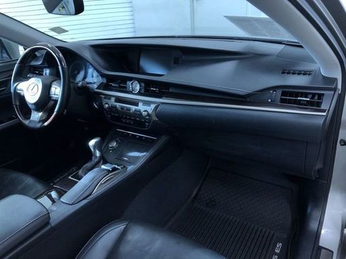 Used 2018 Lexus ES 350 image 23