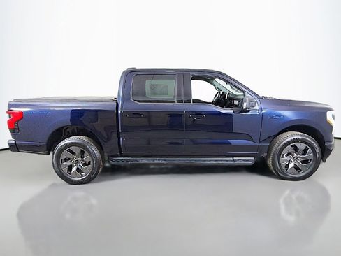 Used 2025 Ford F150 Lightning Flash image 14