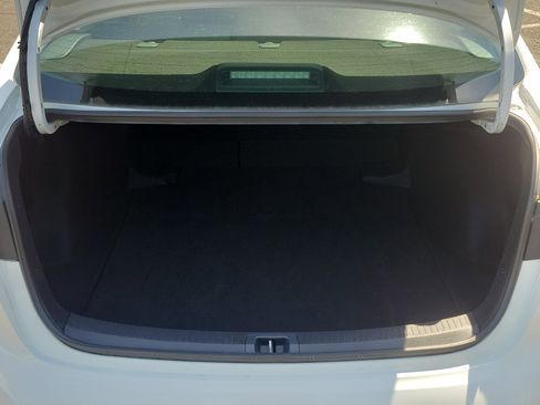 Used 2024 Toyota Corolla LE FWD image 10