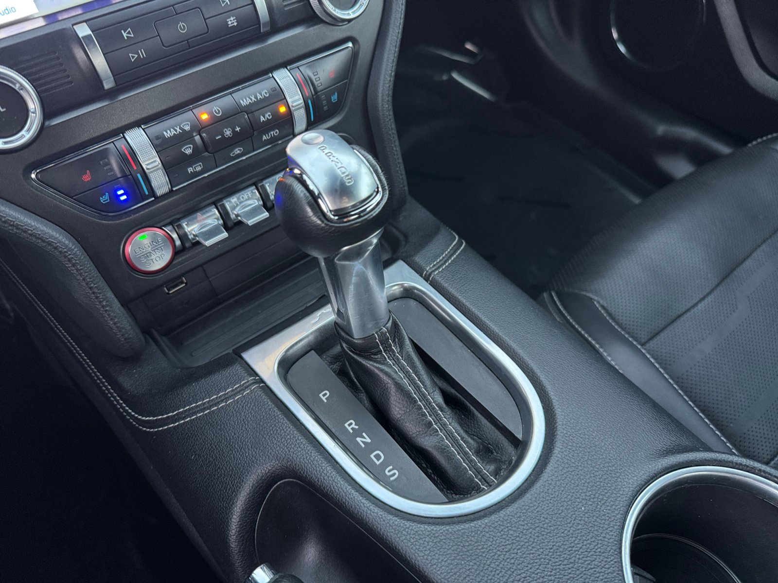 Used 2019 Ford Mustang Premium w/ Equipment Group 201A RWD image 24
