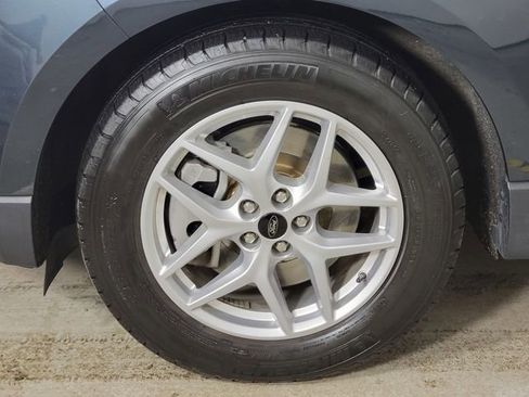 Used 2023 Ford Edge SEL w/ Convenience Package image 10