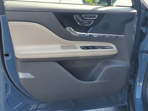 Certified 2023 Lincoln Corsair AWD w/ Equipment Group 101A image 8