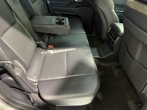 Used 2024 Lexus GX 550 AWD/4WD image 31