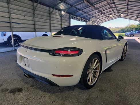 Used 2017 Porsche 718 Boxster image 9