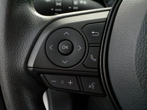 Used 2021 Toyota RAV4 XLE image 27