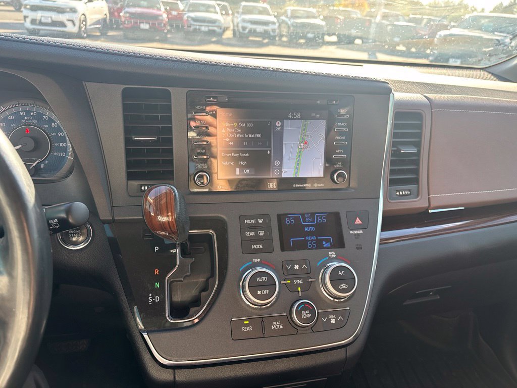 Used 2019 Toyota Sienna Limited Premium FWD image 14