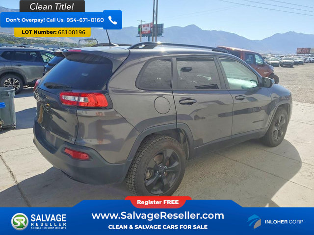 Used 2018 Jeep Cherokee Latitude w/ Altitude Package AWD/4WD image 4