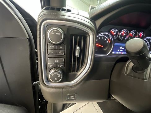 Used 2022 Chevrolet Silverado 1500 LT image 18