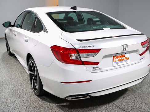 Used 2022 Honda Accord Sport image 9