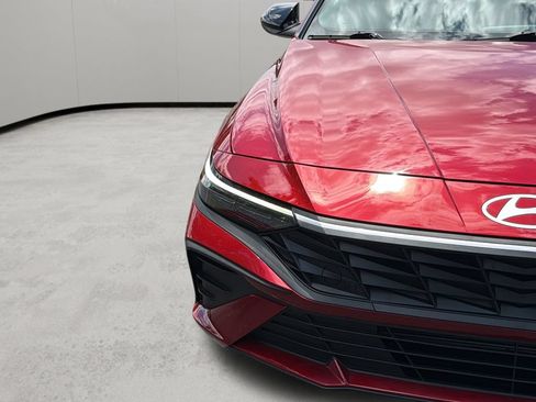 Certified 2025 Hyundai Elantra Sport FWD image 44