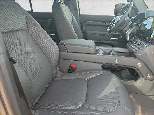 Used 2026 Land Rover Defender 110 S AWD/4WD image 18
