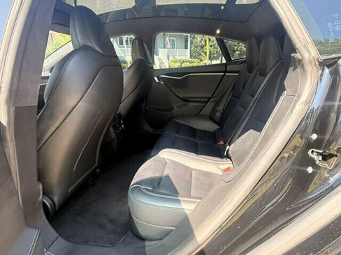 Used 2020 Tesla Model S AWD image 11