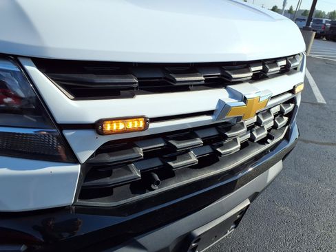 Used 2022 Chevrolet Colorado LT w/ Fleet Safety Package RWD image 2