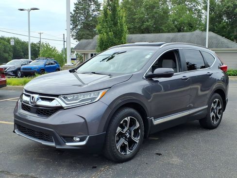 Used 2019 Honda CR-V Touring image 3