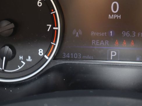 Used 2024 Nissan Altima 2.5 SR FWD image 10