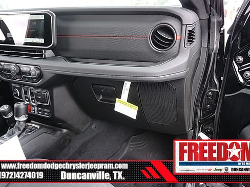 New 2026 Jeep Wrangler Rubicon AWD/4WD image 34