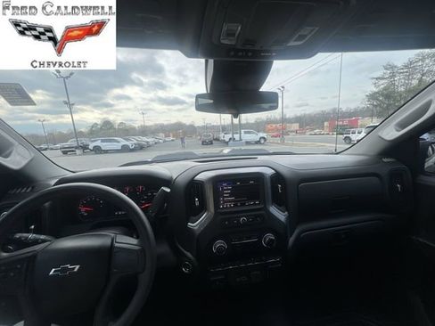 Used 2024 Chevrolet Silverado 1500 Custom Trail Boss w/ Dark Appearance Package image 10