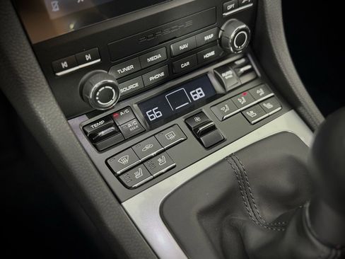 Used 2024 Porsche 718 Boxster S image 28