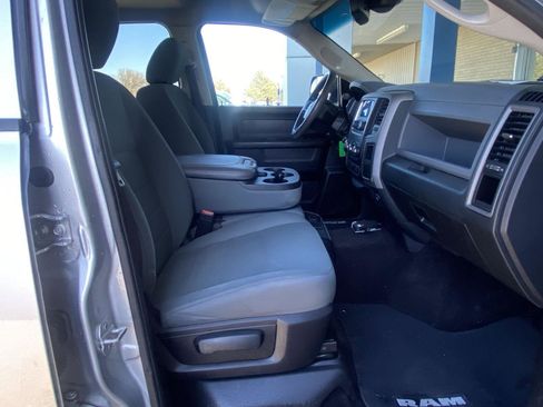 Used 2016 RAM 2500 Tradesman w/ Chrome Appearance Group image 19