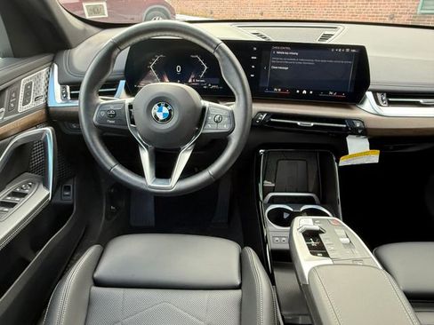 Used 2025 BMW X1 xDrive28i w/ Convenience Package image 12