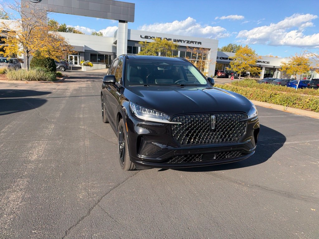Used 2025 Lincoln Aviator Reserve w/ Jet Appearance Package AWD/4WD image 15