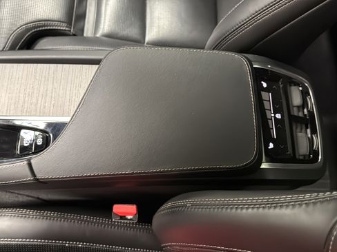 Used 2024 Volvo XC90 T8 Ultimate w/ Protection Package Premier AWD/4WD image 20