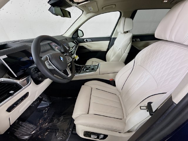 Used 2026 BMW X7 xDrive40i AWD/4WD image 21