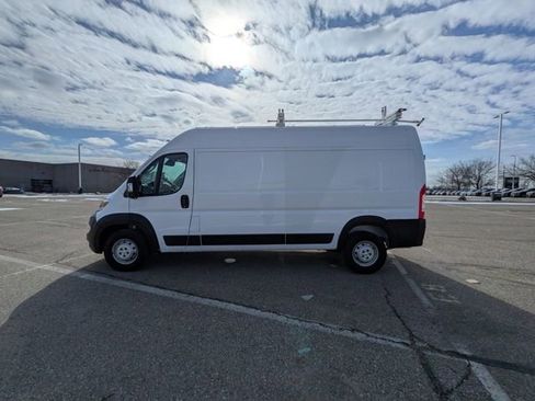 Used 2023 RAM ProMaster 2500 image 12
