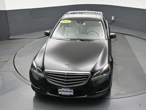 Used 2016 Mercedes-Benz E 350 4MATIC Sedan image 29