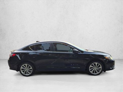 Used 2018 Acura ILX FWD image 4
