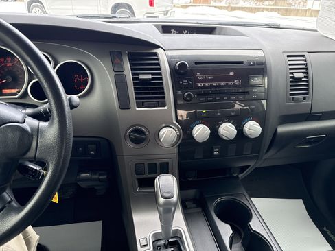 Used 2012 Toyota Tundra 4x4 CrewMax image 24