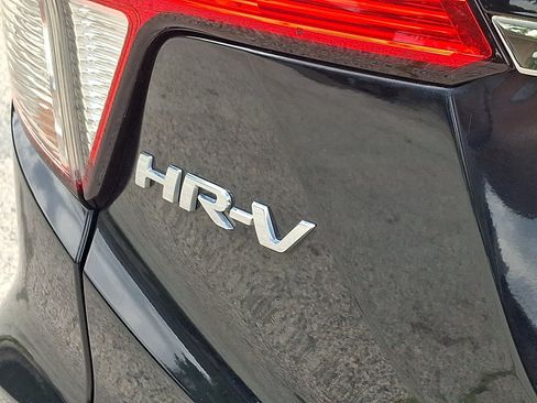Used 2021 Honda HR-V EX image 17