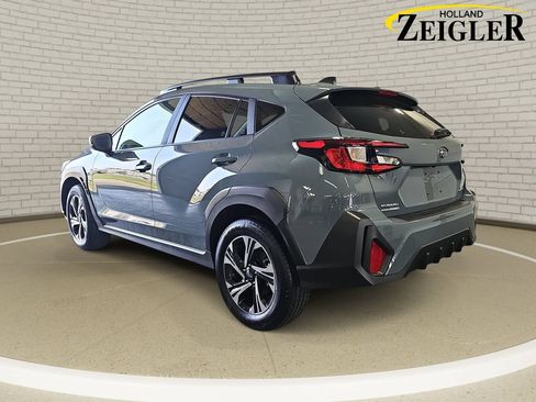 Used 2025 Subaru Crosstrek 2.5i Premium AWD/4WD image 7