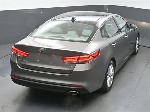 Used 2018 Kia Optima EX w/ Technology Package image 48
