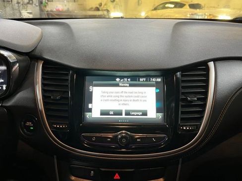 Used 2017 Chevrolet Trax LT w/ LT Convenience Package AWD/4WD image 21