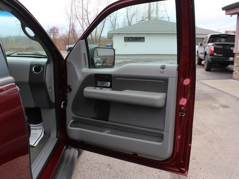 Used 2006 Ford F150 XLT image 30