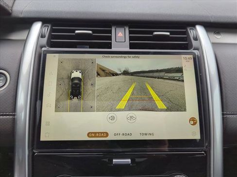 Certified 2024 Land Rover Discovery Dynamic SE image 27