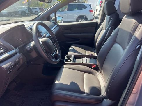 Used 2023 Honda Odyssey Touring image 10