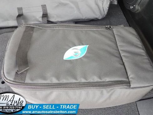 Used 2023 Jeep Wrangler Sahara w/ Cold Weather Group image 36