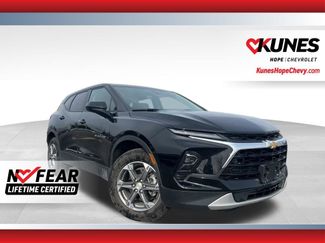Used 2025 Chevrolet Blazer LT video 1