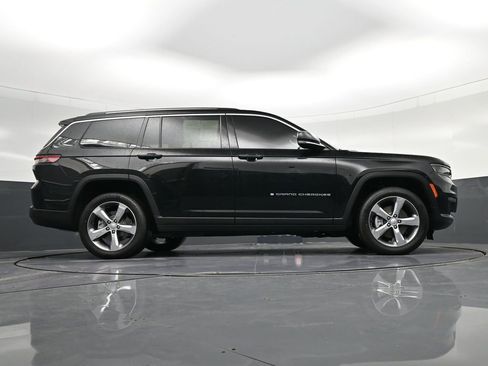 Used 2021 Jeep Grand Cherokee L Limited AWD/4WD image 26