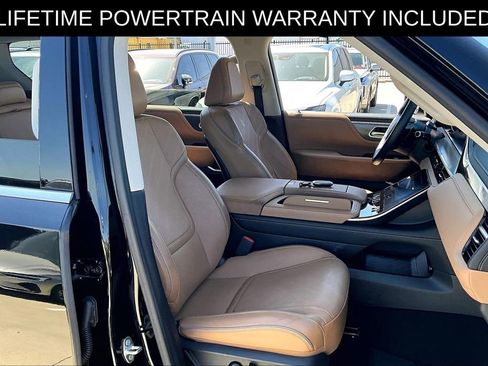 Certified 2025 INFINITI QX80 Luxe RWD image 10