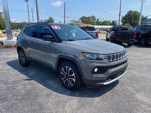 Used 2023 Jeep Compass Limited AWD/4WD image 7