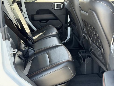 Used 2022 Jeep Gladiator Mojave w/ Cold Weather Group image 23