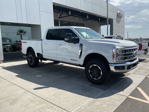 Used 2025 Ford F350 Lariat w/ Lariat Ultimate Package AWD/4WD image 11