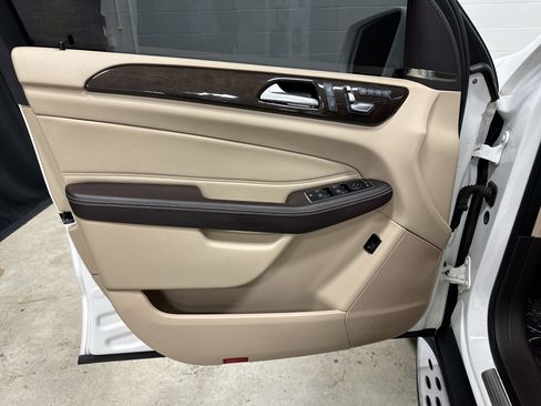 Used 2017 Mercedes-Benz GLE 350 4MATIC image 14