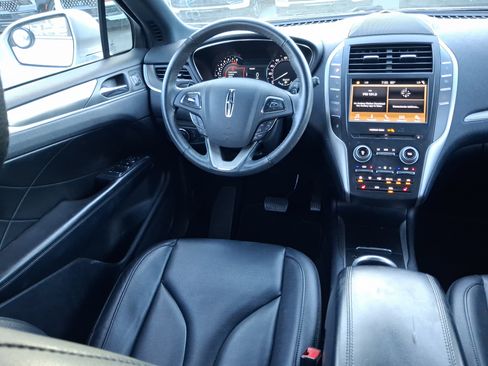 Used 2019 Lincoln MKC Premiere FWD image 8
