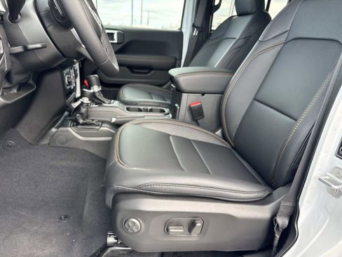 New 2026 Jeep Wrangler Unlimited Sahara image 12