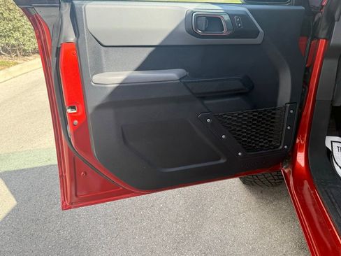 Used 2022 Ford Bronco Big Bend w/ Sasquatch Package image 28