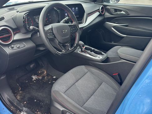 Used 2024 Chevrolet Trax RS w/ Driver Confidence Package image 12